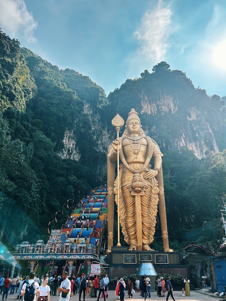 Kuala Lumpur Tours | Private Tours | Food Tours | Luxury transport services